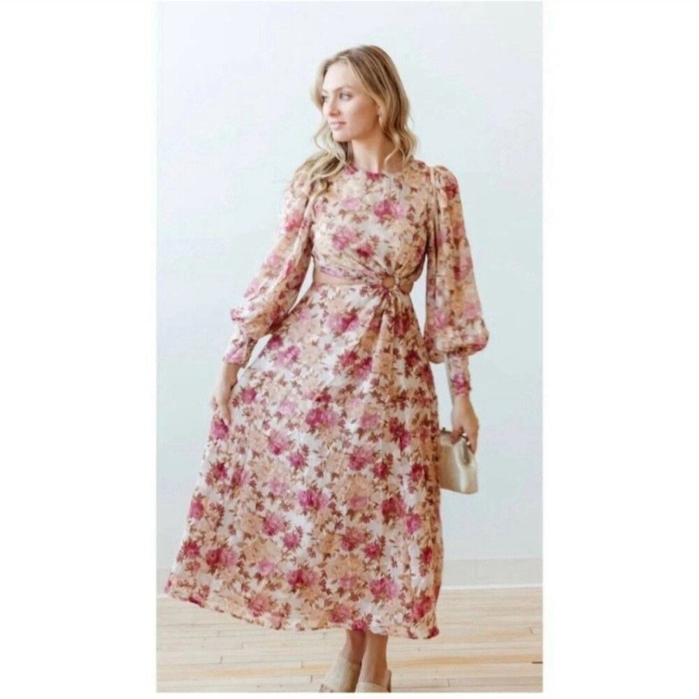 En Saison Lissandra Midi Dress Pink Floral Size Small NWT Long Sleeve Cut Out